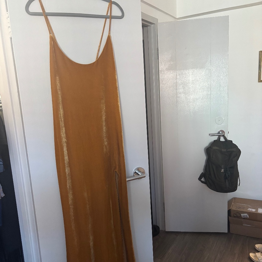 Gold Maxi Lovers + Friends